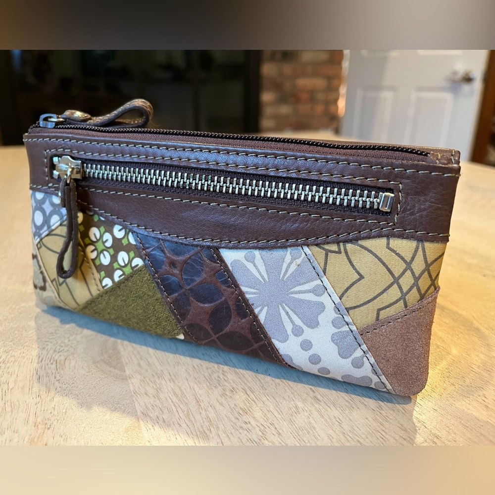 FOSSIL brand Never Used leather wallet, pouch clutch flap womens patchwork